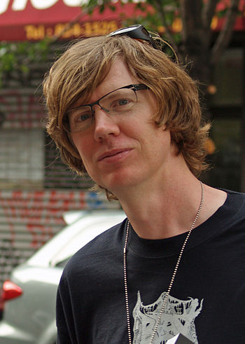 English: Thurston Moore at the 2008 Brooklyn B...