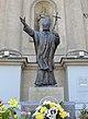 Warszawa, kościół Wszystkich Świętych, pomnik papieża Jana Pawła II