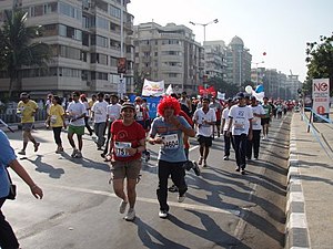 Runners at 2008 Mumbai Marathon.