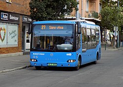 27-es busz a Villányi úton