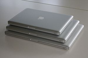 English: Apple MacBook Pro 13" (Mid 2009)...