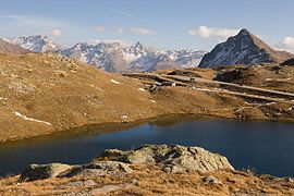 Le Lagh de la Cruseta et le col de la Bernina