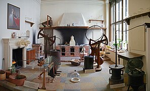 18世紀の化学実験室。アントワーヌ・ラヴォアジエや同時代の人々によって使われた類のもの