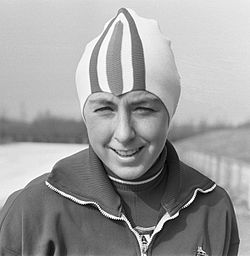 Dianne Holumová (1972)