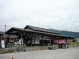 駅舎（2017年8月、路線廃止後）