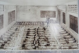 Leševi žrtava izloženi u jednoj od prostorija zatvora