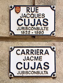 Plaques de rue.