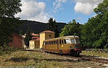 Historic train at the Cansano railway station, along the now tourist Sulmona-Castel di Sangro railway route. Stazione Cansano.jpg