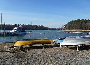 Stora Vika småbåtshamn vid Fållnäsviken.