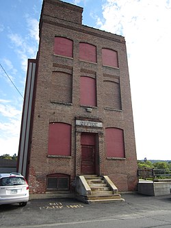 Sullivan Machine Company Office, Claremont, New Hampshire.jpg