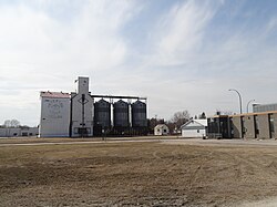 Teulon grain elevators.JPG