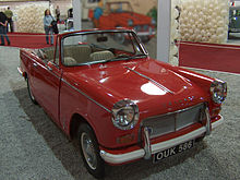 220px-Triumph_herald_1961_060117.jpg