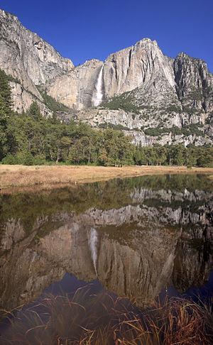 English: Upper Yosemite fall with reflection