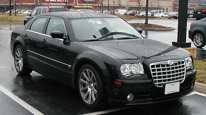 http://upload.wikimedia.org/wikipedia/commons/thumb/f/fb/Chrysler-300C-SRT8.jpg/800px-Chrysler-300C-SRT8.jpg