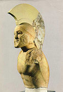 考古博物館所蔵の戦士像。レオニダス王の姿とされる。