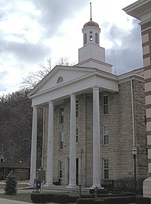 Lewis County, Kentucky courthouse.jpg