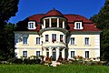 Schloss Lind, Ost-Fassade