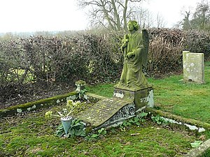 English: Memorial in the churchyard, Wychnor &...