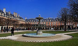 Place des Vosges.