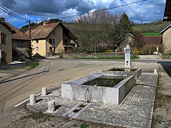 La fontaine du bas.