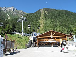 Vue de la télécabine depuis Chamonix.