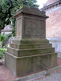 Tomba del Generale Roselli al Verano, Roma