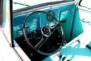 ויליס ג'יפ טנדר, שנת 1963 - מבט לתא הנהג ולוח מחוונים