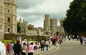 English: Photograph of Windsor castle showing ...