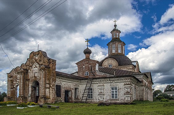 210. Ансамбль Никольской церкви, Сырьяны, Кировская область. Автор — Ele-chudinovsk