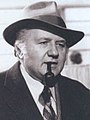 L’inspecteur Bérurier a eu comme interprète Jean Richard (ici dans le rôle de Maigret), dans des films où on le retrouve dans le rôle de « Béru ».