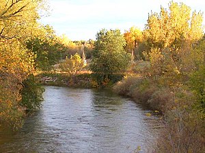 English: Cache La Poudre River as it flows thr...