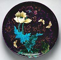 Тарелка, выполненная молодым Эдмоном Лашенелем в мастерской Теодора Дека