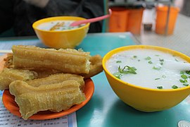 Chinese கஞ்சி with youtiao