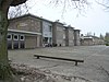 Twee schoolgebouwen, O.B. De Albatros en Chr. basisschool De Fontein