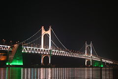 Gwangan Bridge at night.JPG