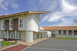 Centre hospitalier, enduit ; construction neuve à ossature bois (MOB), Bretagne