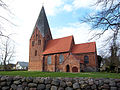 Kirche mit Friedhof und umgebender Findlingsmauer mit Familiengrabstätte Diestel (3 Tumben)