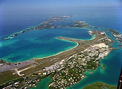 NAS Bermuda aerial view02 1993.JPEG