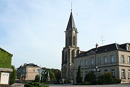 Rådhuset, kyrkan och skolan