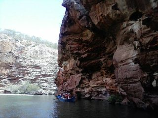 Boat in Xingo canyon