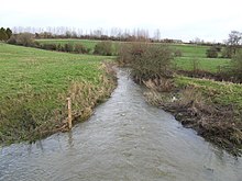 Река Коул течет на север - geograph.org.uk - 305872.jpg