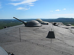 Peças de artilharia no forte de Rödberg