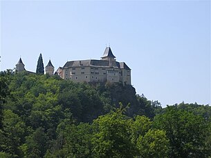 Blick von der Kampbrücke auf die Rosenburg