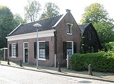 Voormalig tolhuisje wat vroeger aan het Houtensepad zat (in ca. 2007 gerestaureerd).