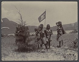 Papuan women and her noken
s in Metu Debi island off Youtefa Bay, Jayapura, Indonesia, c. 1899 UvA-BC 300.382 - Siboga - inheemse bewoners van het eiland Metu-Debi, gelegen nabij de monding van de Humboldt Baai.jpg