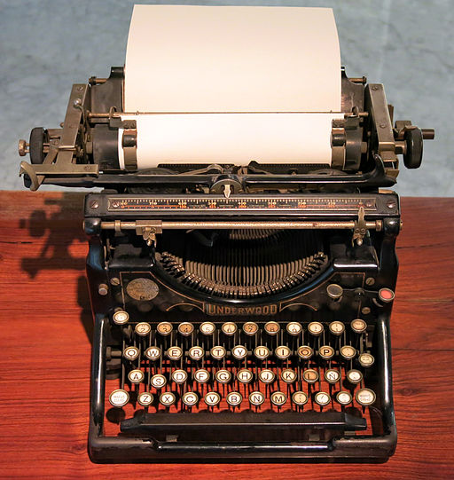 12 Màquina d'escriure Underwood