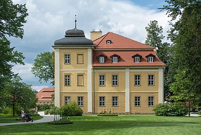 2016 Pałac w Łomnicy 2.jpg