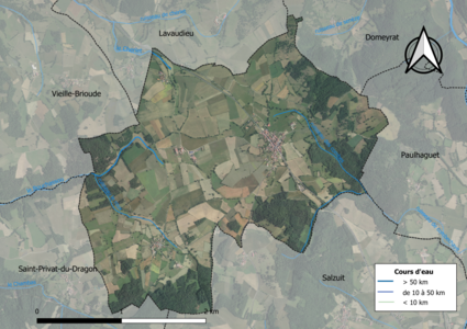 Vue aérienne du territoire communal.