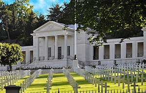 Американское кладбище и мемориал в Сюрене 001.JPG