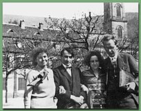 Photo of Hannah with student friends at the university at Heildelberg in 1928